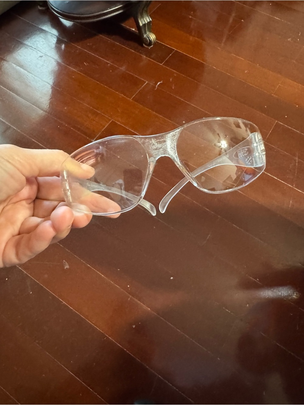 Clear plastic glasses for lab or other things